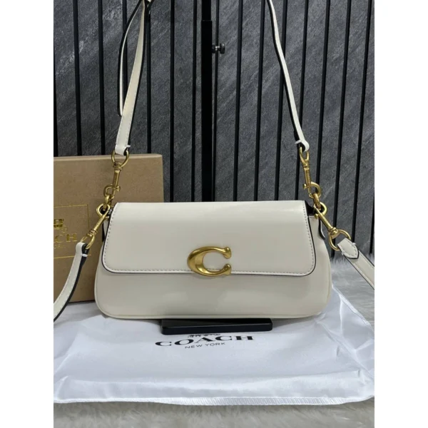 Stylish Coach Jet Set Shoulder Bag With Og Box For Women (SOS493) - stayhit.in Stylish Coach Jet Set Shoulder Bag With Og Box For Women (SOS493) - stayhit.in