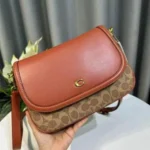 Stylish Coach Legacy Shoulder Bag With Box For Women (BOT2883) - stayhit.in