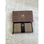 Stylish Coach Long Zippy Wallet With Og Box For Women (DW226) - stayhit.in
