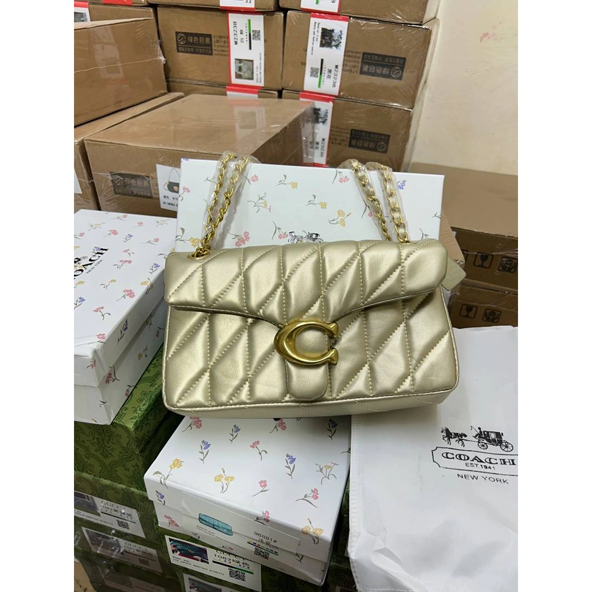 Stylish Coach Quilted Tabby Shoulder Bag With Og Box For Women (SOS496) - stayhit.in Stylish Coach Quilted Tabby Shoulder Bag With Og Box For Women (SOS496) - stayhit.in