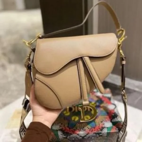 Stylish Dior Saddle Bag With Og Box For Women (SUP8290) - stayhit.in Stylish Dior Saddle Bag With Og Box For Women (SUP8290) - stayhit.in