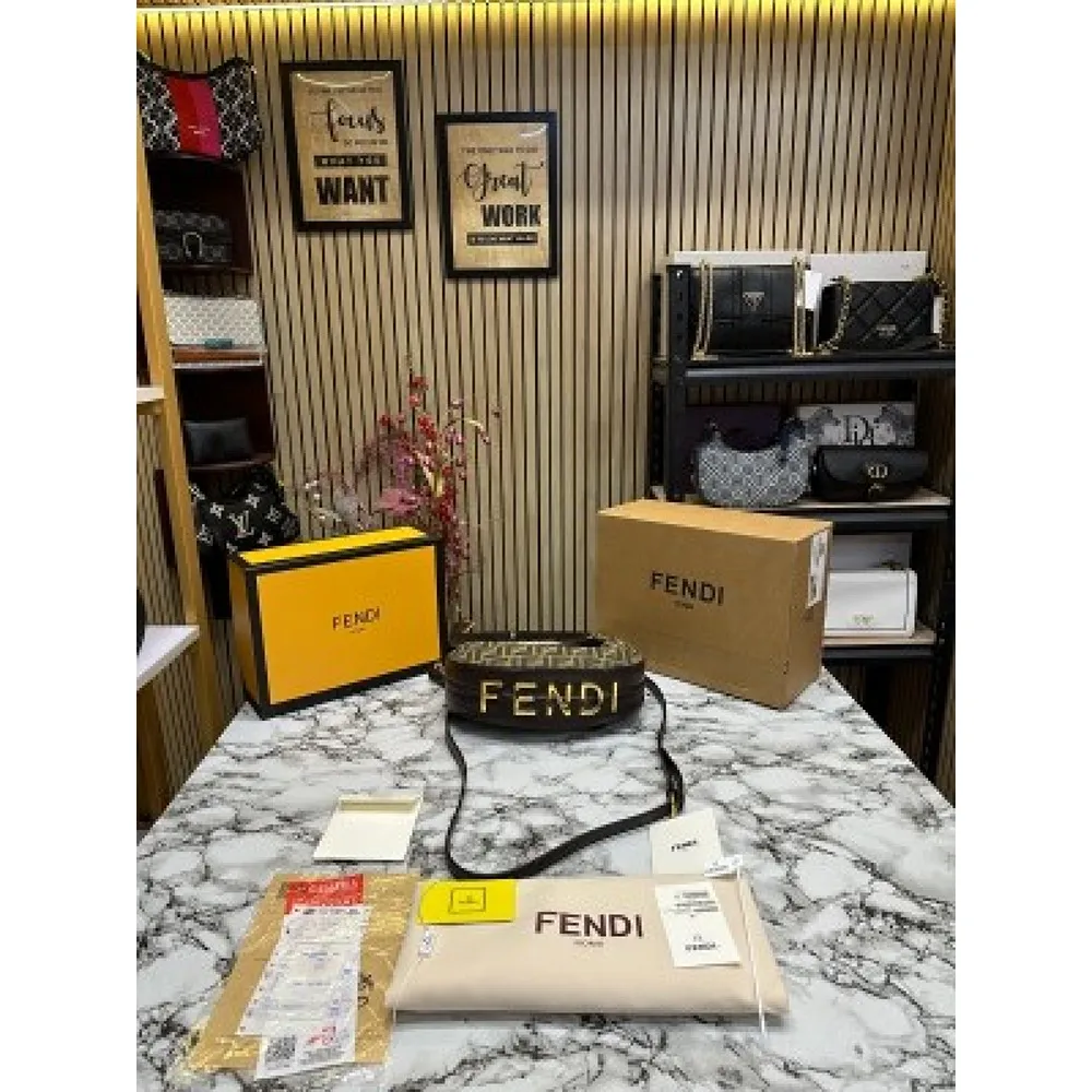 Stylish Fendi Handbag For Women (BOT1737) - stayhit.in Stylish Fendi Handbag For Women (BOT1737) - stayhit.in