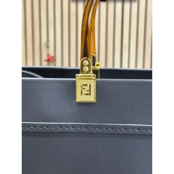 Stylish Fendi Handbag For Women (BOT1789) - stayhit.in Stylish Fendi Handbag For Women (BOT1789) - stayhit.in