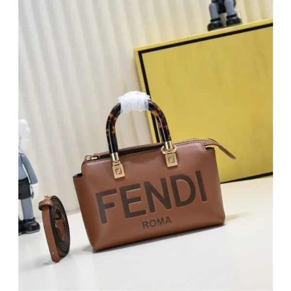 Stylish Fendi Handbag For Women (LAB1422) - stayhit.in Stylish Fendi Handbag For Women (LAB1422) - stayhit.in