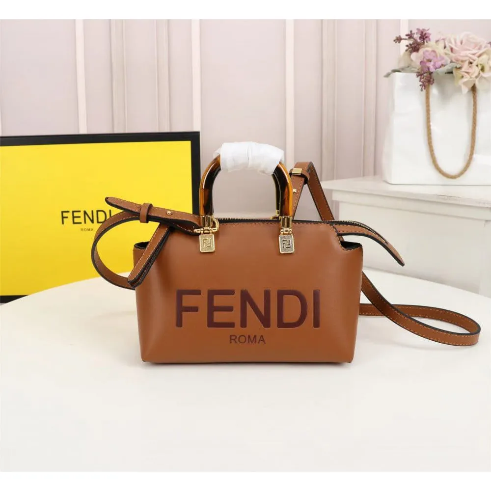 Stylish Fendi Handbag For Women (LAB1422) - stayhit.in Stylish Fendi Handbag For Women (LAB1422) - stayhit.in