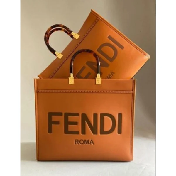Stylish Fendi Roma Leather Handbag With Dust Bag For Women (BOT2863) - stayhit.in