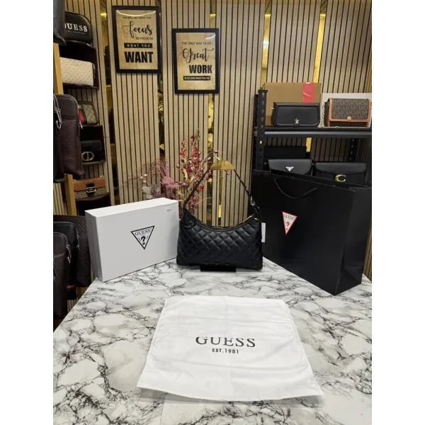 Stylish Guess Handbag For Women (BOT1820) - stayhit.in Stylish Guess Handbag For Women (BOT1820) - stayhit.in