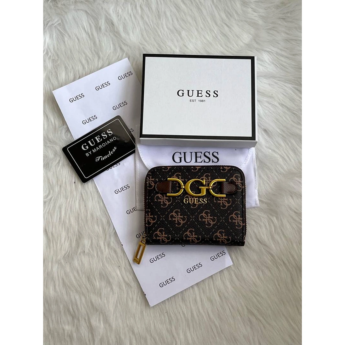 Stylish Guess Mini Wallet Brown With Og Box Dust Cover Card For Women (DW222) - stayhit.in Stylish Guess Mini Wallet Brown With Og Box Dust Cover Card For Women (DW222) - stayhit.in