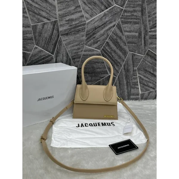 Stylish Jacquemus Handbag For Women (BOT1712) - stayhit.in Stylish Jacquemus Handbag For Women (BOT1712) - stayhit.in