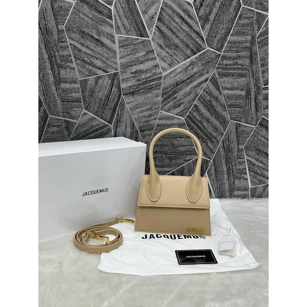 Stylish Jacquemus Handbag For Women (BOT1712) - stayhit.in Stylish Jacquemus Handbag For Women (BOT1712) - stayhit.in