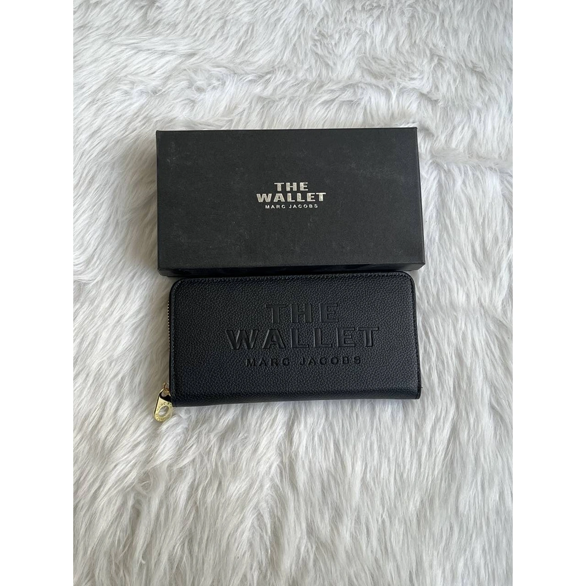 Stylish Marc Jacob Long Zippy Wallet Black With Og Box For Women (DW219) - stayhit.in Stylish Marc Jacob Long Zippy Wallet Black With Og Box For Women (DW219) - stayhit.in