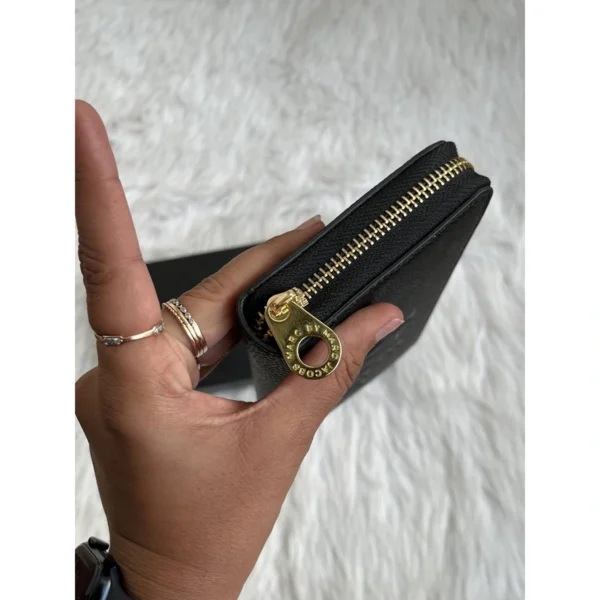 Stylish Marc Jacob Long Zippy Wallet Black With Og Box For Women (DW219) - stayhit.in Stylish Marc Jacob Long Zippy Wallet Black With Og Box For Women (DW219) - stayhit.in