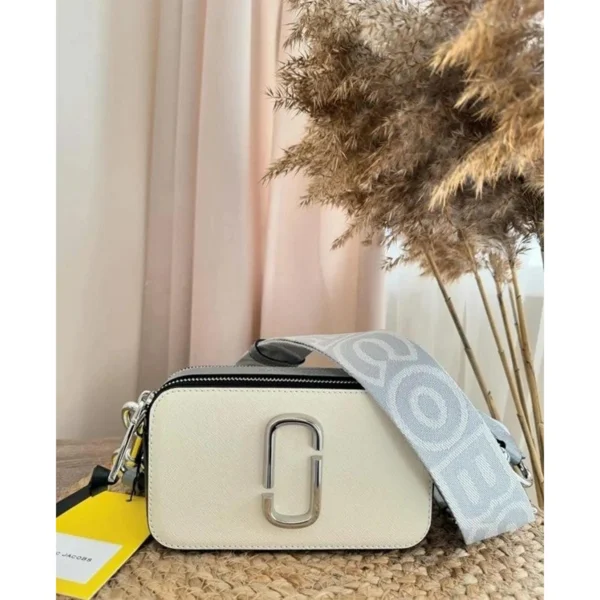 Stylish Marc Jacobs Snapshot Crossbody Bag White Black For Women (LAB503) - stayhit.in Stylish Marc Jacobs Snapshot Crossbody Bag White Black For Women (LAB503) - stayhit.in