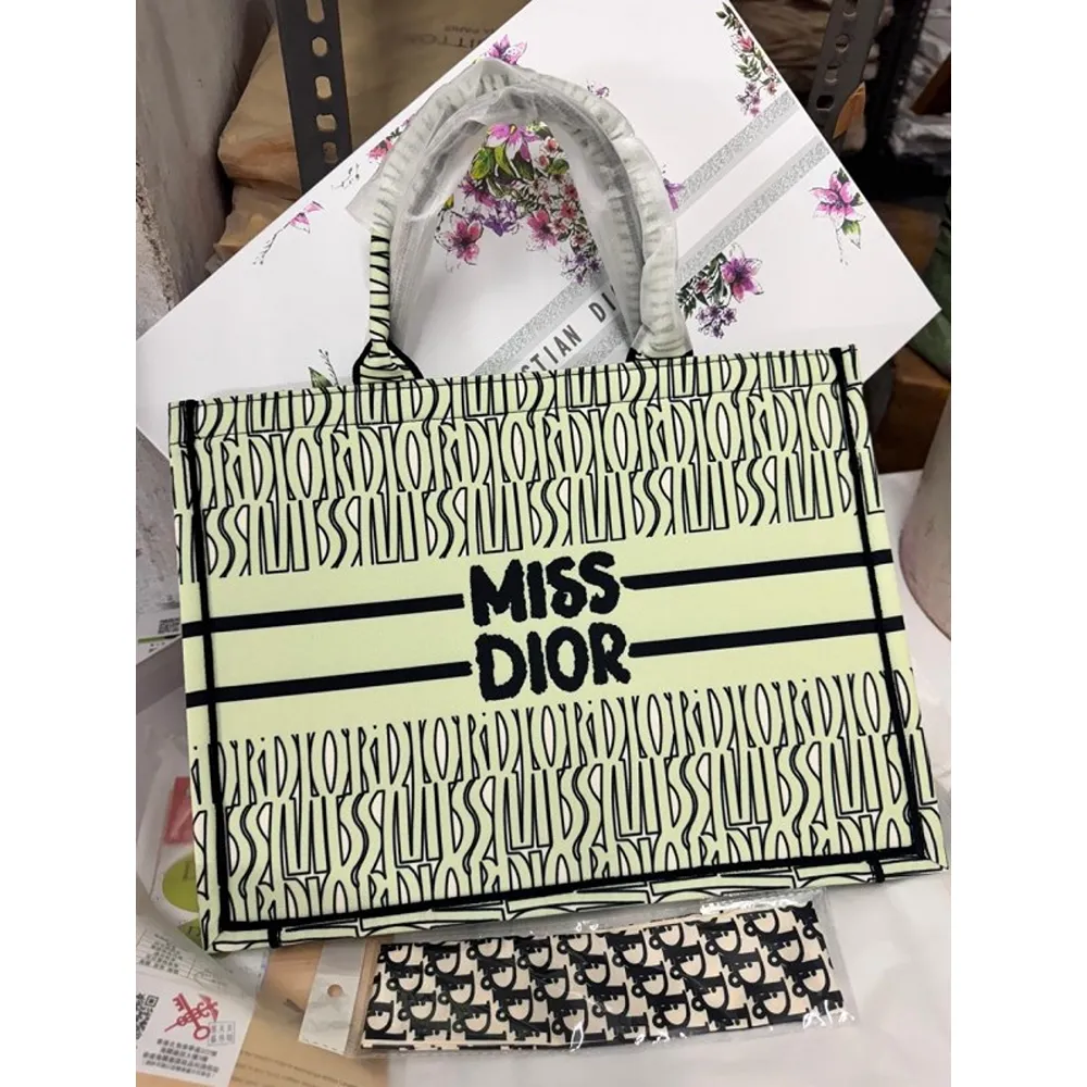 Stylish Miss Dior Handbag For Women (BOT1824) - stayhit.in Stylish Miss Dior Handbag For Women (BOT1824) - stayhit.in