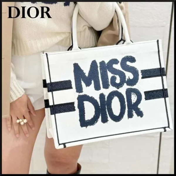 Stylish Miss Dior Handbag For Women (LAB2768) - stayhit.in Stylish Miss Dior Handbag For Women (LAB2768) - stayhit.in