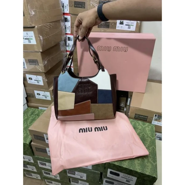 Stylish Miu Miu Mini Tote Bag With Magnet Box For Women (BOT4052) - stayhit.in Stylish Miu Miu Mini Tote Bag With Magnet Box For Women (BOT4052) - stayhit.in