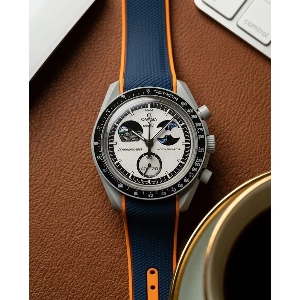 Stylish Omega Moon Watch For Men (LAB784) - stayhit.in Stylish Omega Moon Watch For Men (LAB784) - stayhit.in