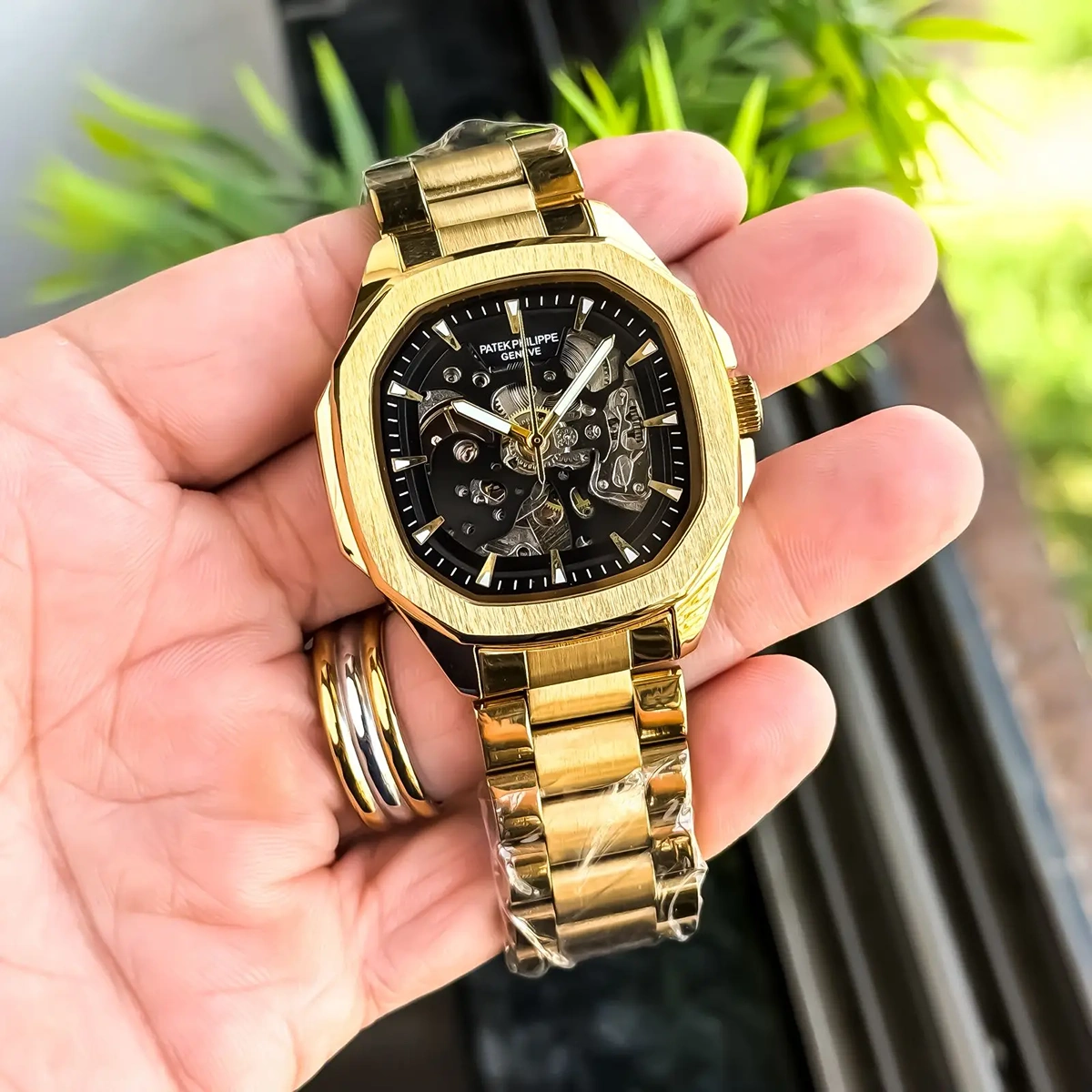 Stylish Patek Philippe Watch Auto Gold Black For Men (JH487) - stayhit.in Stylish Patek Philippe Watch Auto Gold Black For Men (JH487) - stayhit.in