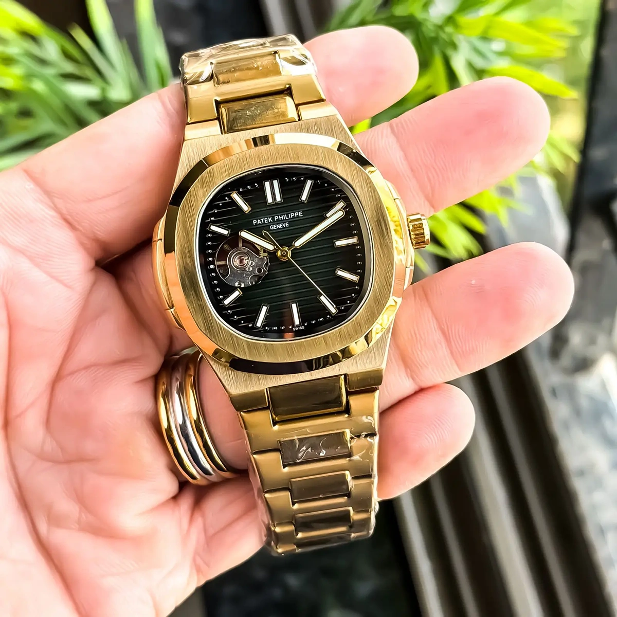 Stylish Patek Philippe Watch Gold Green For Men (JH483) - stayhit.in Stylish Patek Philippe Watch Gold Green For Men (JH483) - stayhit.in