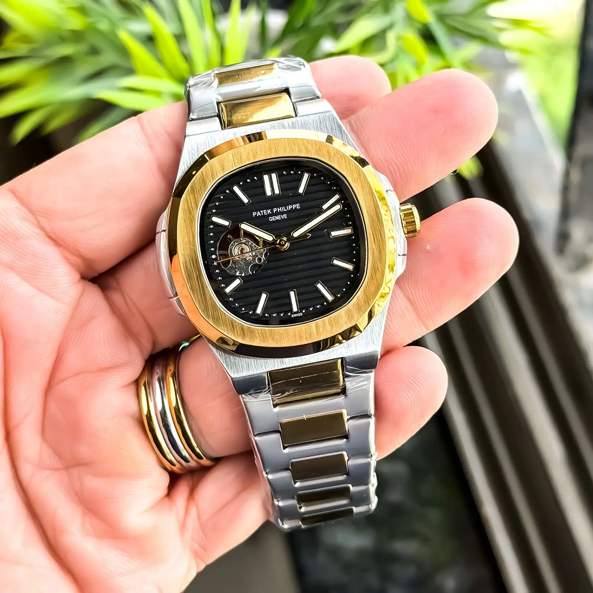 Stylish Patek Philippe Watch Gold TT Black For Men (JH485) - stayhit.in Stylish Patek Philippe Watch Gold TT Black For Men (JH485) - stayhit.in
