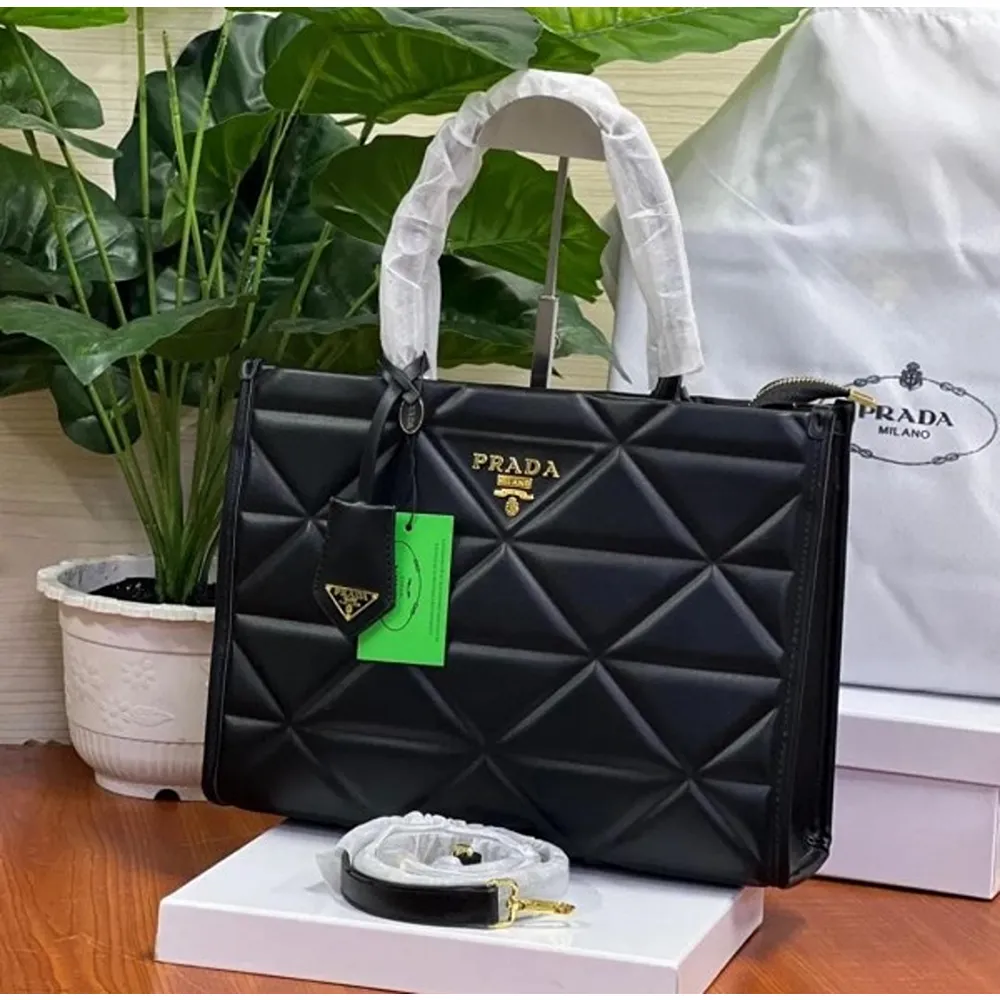 Stylish Prada Handbag For Women (BOT1841) - stayhit.in