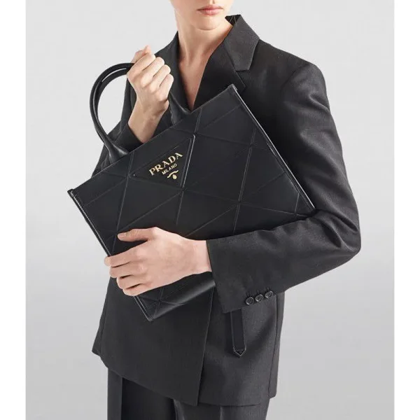 Stylish Prada Handbag For Women (LAB1322) - stayhit.in Stylish Prada Handbag For Women (LAB1322) - stayhit.in