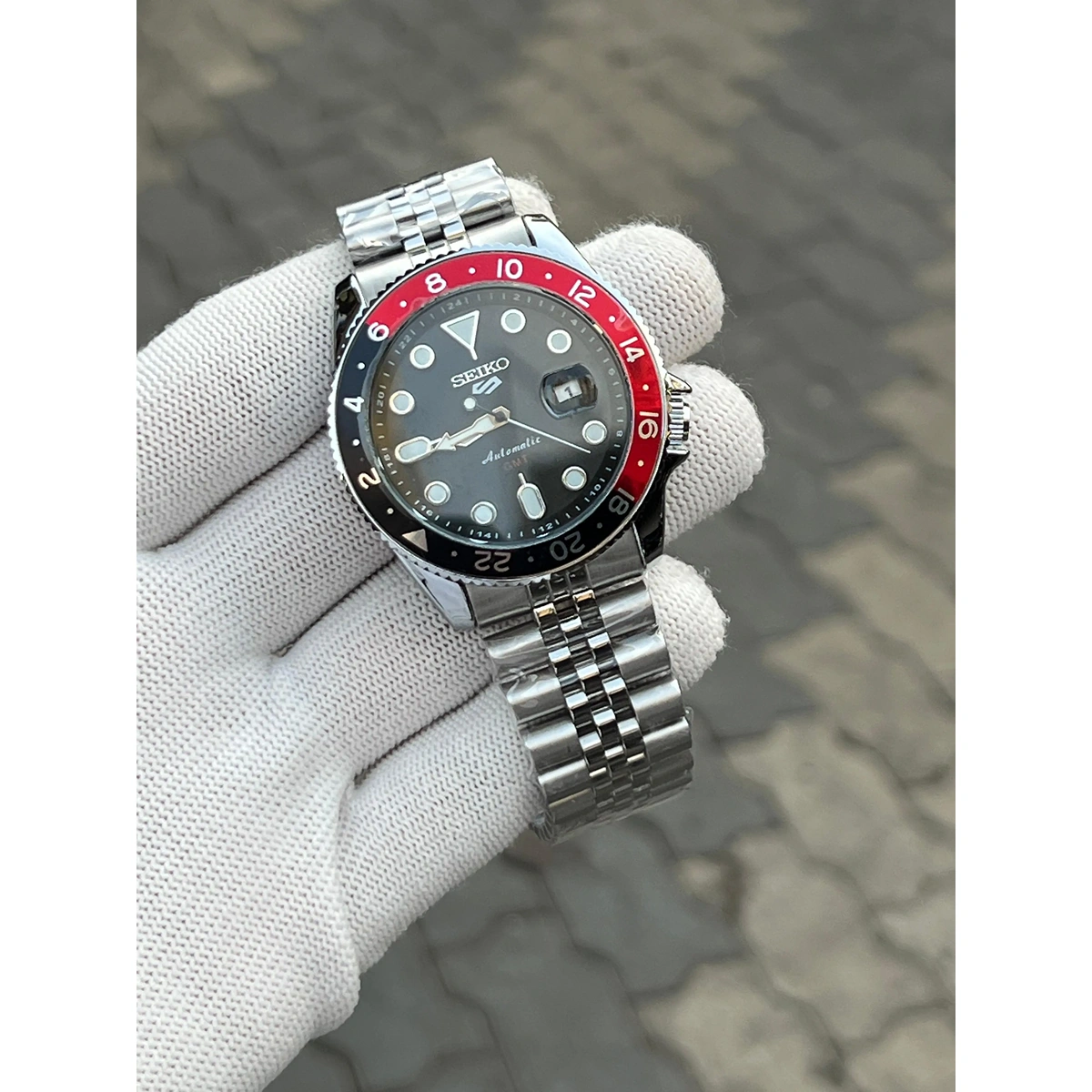 Stylish Seiko 5 Sports Watch Swift Movement Back Open For Men (JH475) - stayhit.in Stylish Seiko 5 Sports Watch Swift Movement Back Open For Men (JH475) - stayhit.in