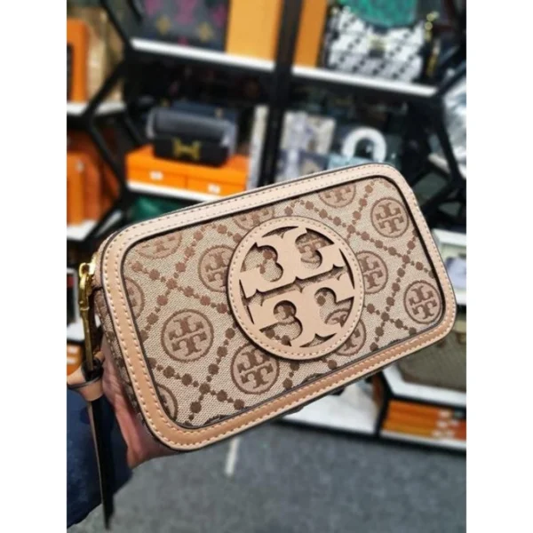 Stylish Tory Burch Camera Sling Bag With Og Box For Women (LAB674) - stayhit.in Stylish Tory Burch Camera Sling Bag With Og Box For Women (LAB674) - stayhit.in