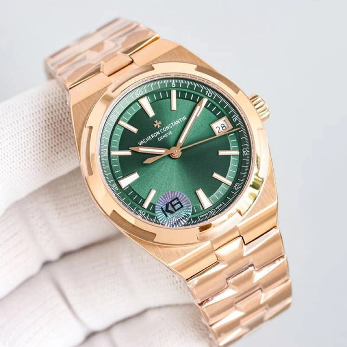 Stylish Vacheron Constantin Overseas Watch For Men (SOS173) - stayhit.in
