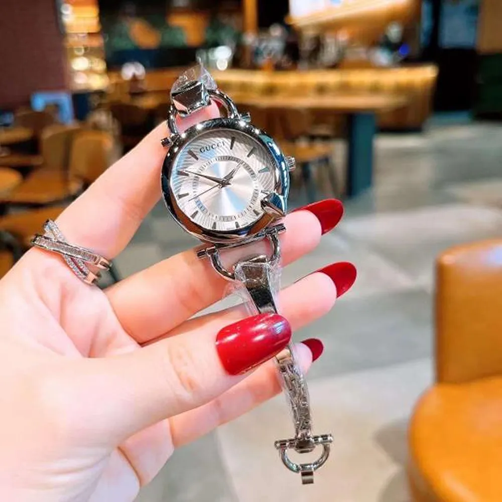 Trendy Gucci Watch For Women (SUP848) - stayhit.in Trendy Gucci Watch For Women (SUP848) - stayhit.in