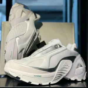 Elegant Adidas Wonder Runner Shoes White Silver For Men (SUP1838) - stayhit.in