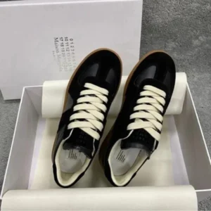 Elegant Maison Margiela Replica Sneakers Black For Men (SUP3030) - stayhit.in