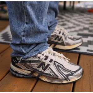 Elegant New Balance 1906a Shoes Silver Metallic For Men (SUP3025) - stayhit.in