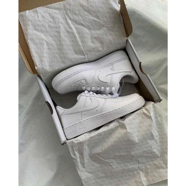 Elegant Nike Air Force 1 Low Shoes With Accessories For Men (SUP1901) - stayhit.in Elegant Nike Air Force 1 Low Shoes With Accessories For Men (SUP1901) - stayhit.in