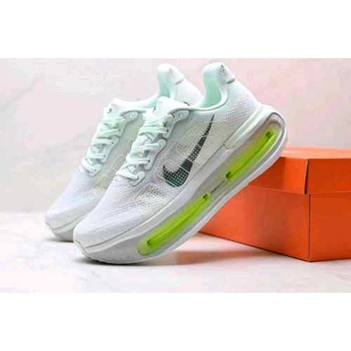 Elegant Nike Vomero Barely Shoes Green Volt For Men (SUP1913) - stayhit.in Elegant Nike Vomero Barely Shoes Green Volt For Men (SUP1913) - stayhit.in