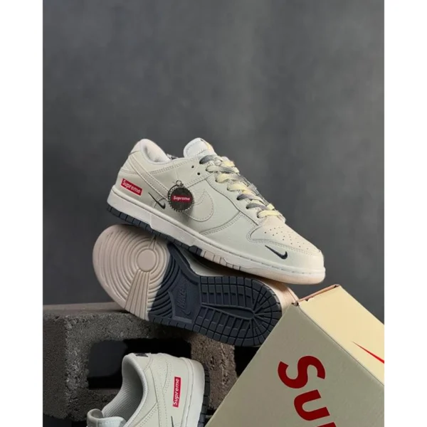 Elegant Supreme X Nike Dunk Low Shoes For Men (SUP3032) - stayhit.in Elegant Supreme X Nike Dunk Low Shoes For Men (SUP3032) - stayhit.in