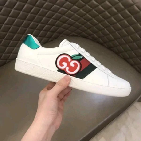 Imported Gucci Ace Low Shoes Gg Apple Patch White For Men (SUP3166) - stayhit.in Imported Gucci Ace Low Shoes Gg Apple Patch White For Men (SUP3166) - stayhit.in