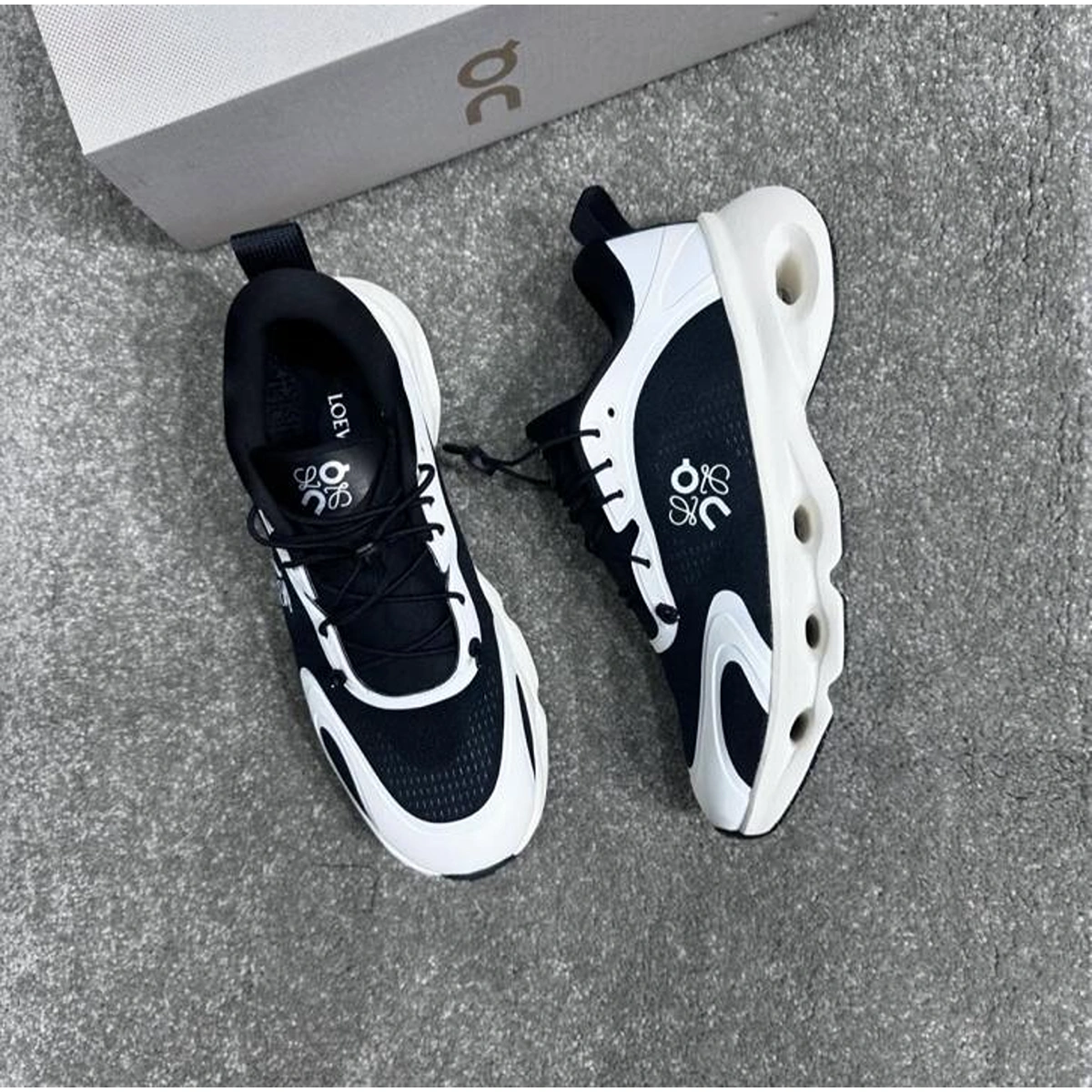 Imported Loewe X On Cloud Solo Shoes White Black For Men (SUP3097) - stayhit.in Imported Loewe X On Cloud Solo Shoes White Black For Men (SUP3097) - stayhit.in