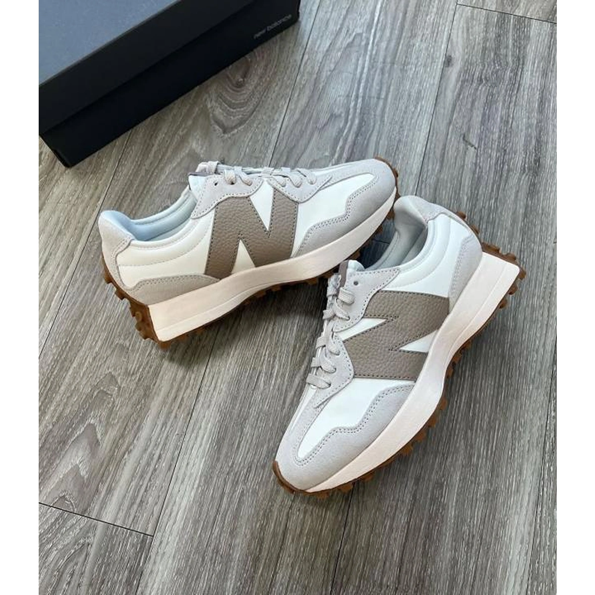 Imported New Balance 327 Moonbeam Shoes For Men (SUP2982) - stayhit.in
