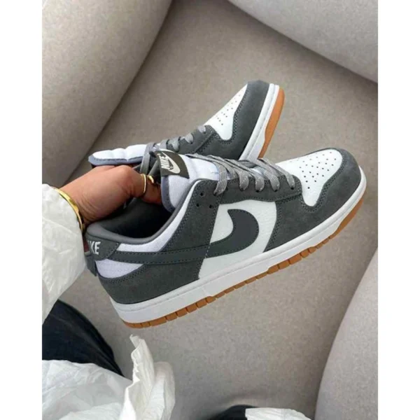 Imported Nike Sb Dunk Low Shoes Smoke Grey For Men (HS1518) - stayhit.in Imported Nike Sb Dunk Low Shoes Smoke Grey For Men (HS1518) - stayhit.in
