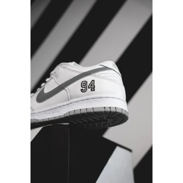 Luxury Supreme X Nike Sb Dunk Low Shoes White Grey For Men (SUP3274) - stayhit.in Luxury Supreme X Nike Sb Dunk Low Shoes White Grey For Men (SUP3274) - stayhit.in