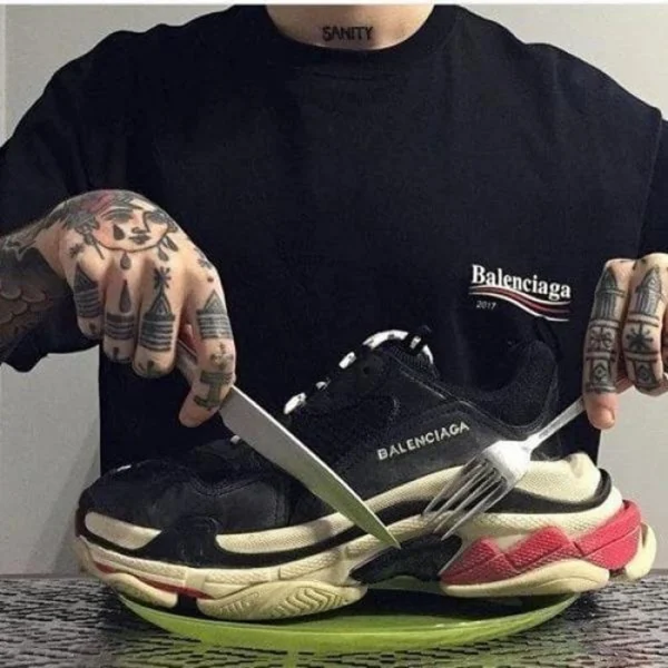 Premium Balenciaga Triple S Shoes Black White Red For Men (SUP2964) - stayhit.in Premium Balenciaga Triple S Shoes Black White Red For Men (SUP2964) - stayhit.in