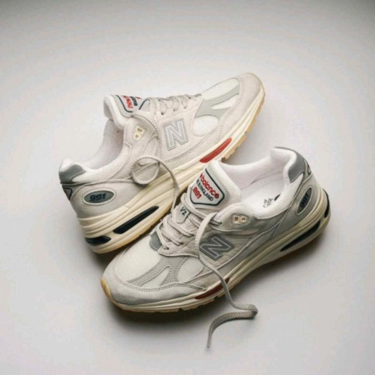 Premium New Balance 991 Shoes V2 Vintage Sport For Men (SUP1182) - stayhit.in Premium New Balance 991 Shoes V2 Vintage Sport For Men (SUP1182) - stayhit.in
