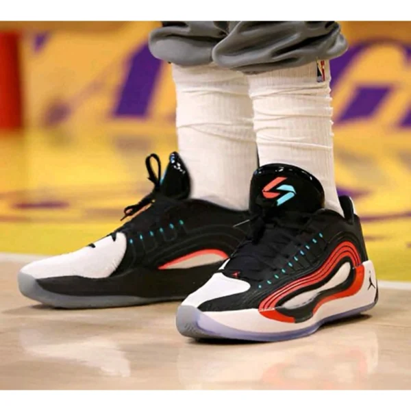 Premium Nike Air Jordan Luka 4 Shoes Bloodline For Men (SUP3146) - stayhit.in Premium Nike Air Jordan Luka 4 Shoes Bloodline For Men (SUP3146) - stayhit.in