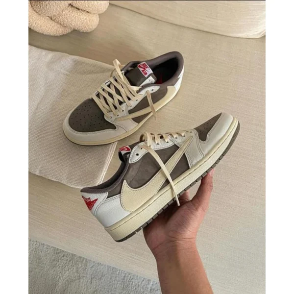 Premium Nike Air Jordan Retro 1 X Travis Scott Shoes For Men (HS1492) - stayhit.in Premium Nike Air Jordan Retro 1 X Travis Scott Shoes For Men (HS1492) - stayhit.in