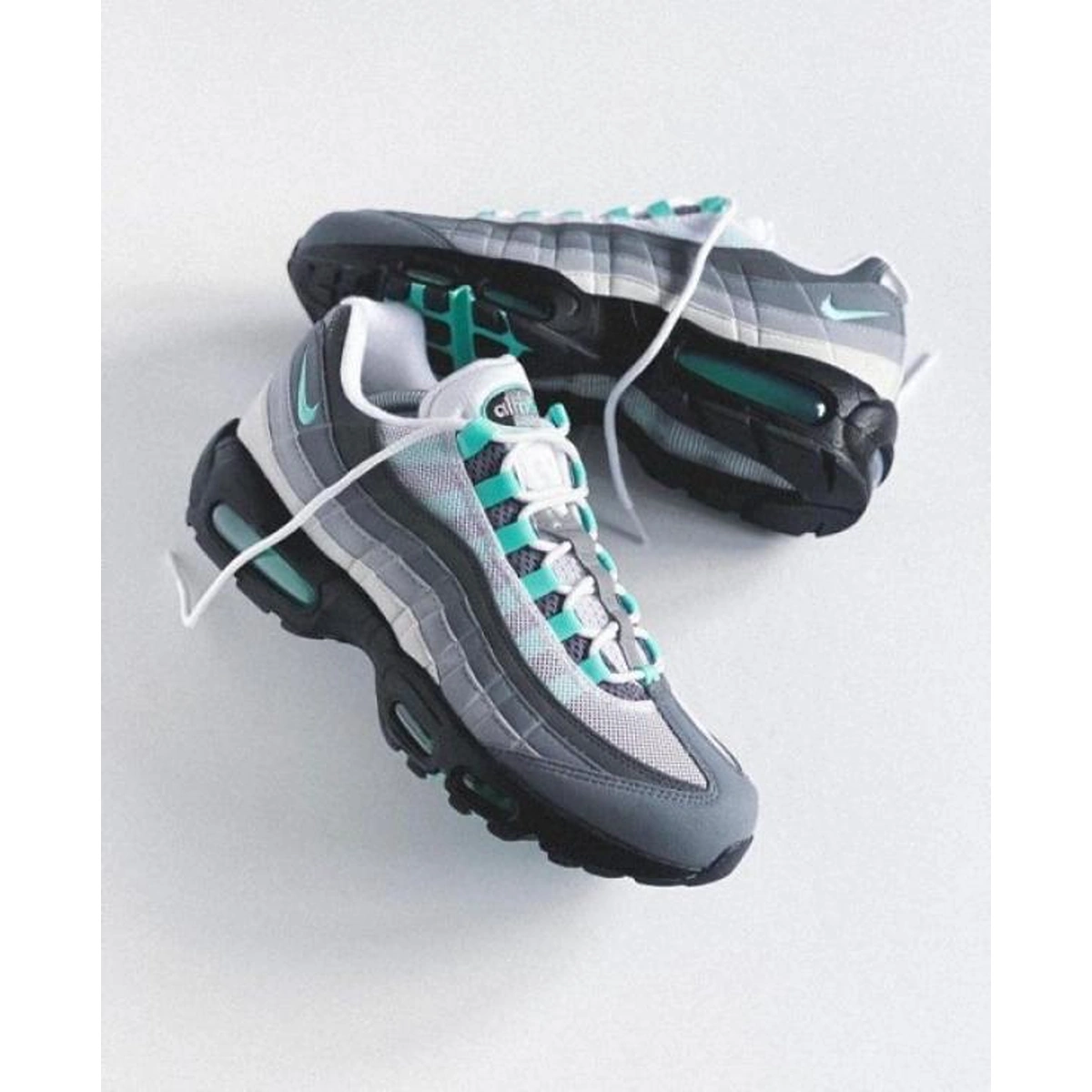 Premium Nike Air Max 95 Shoes Hyper Turquoise For Men (SUP3480) - stayhit.in Premium Nike Air Max 95 Shoes Hyper Turquoise For Men (SUP3480) - stayhit.in