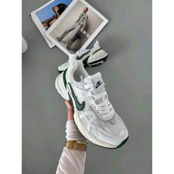 Premium Nike Run Platinum Tint Shoes Photon White For Men (HS1479) - stayhit.in Premium Nike Run Platinum Tint Shoes Photon White For Men (HS1479) - stayhit.in