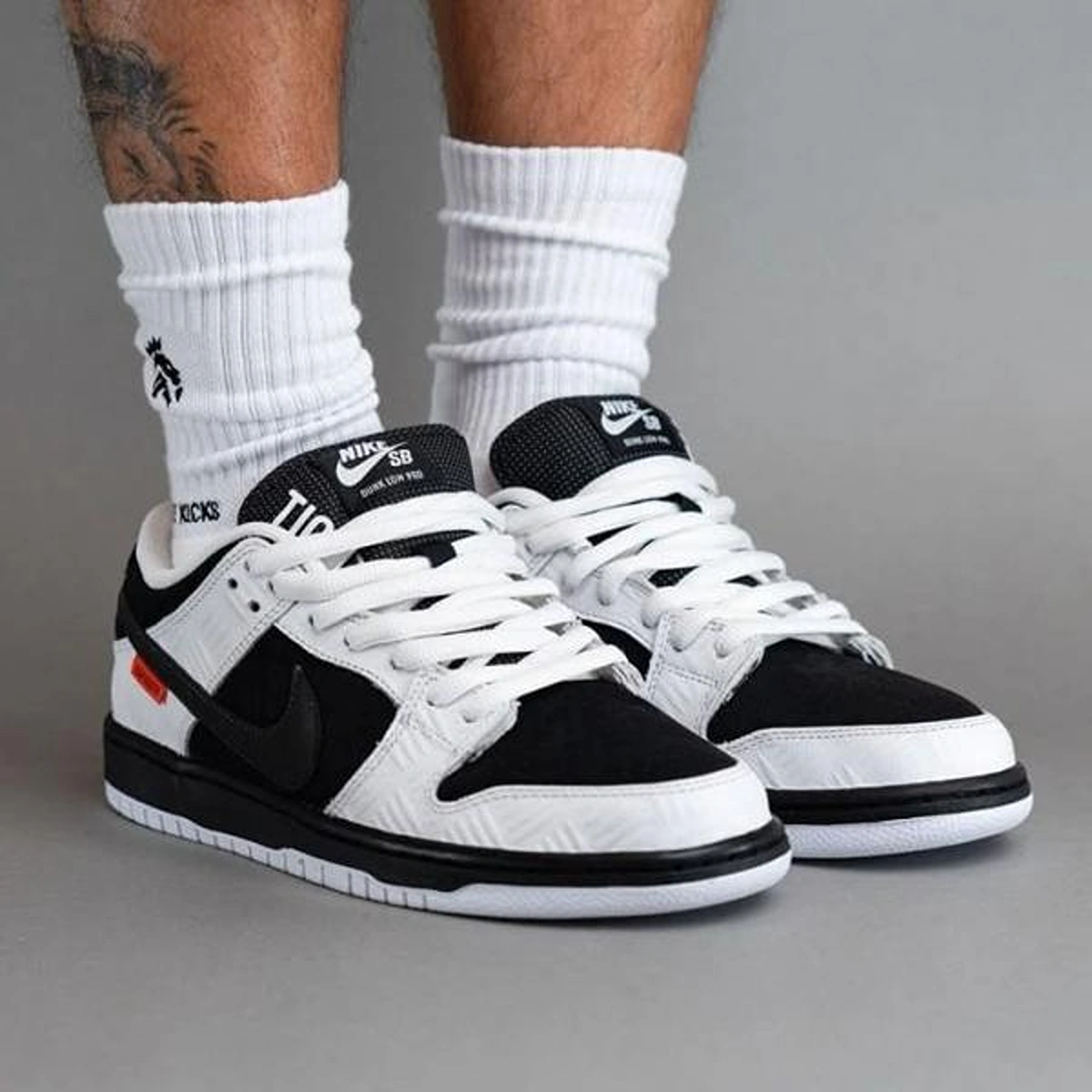 Premium Nike Sb Dunk Low Shoes Futura For Men (SUP3506) - stayhit.in Premium Nike Sb Dunk Low Shoes Futura For Men (SUP3506) - stayhit.in