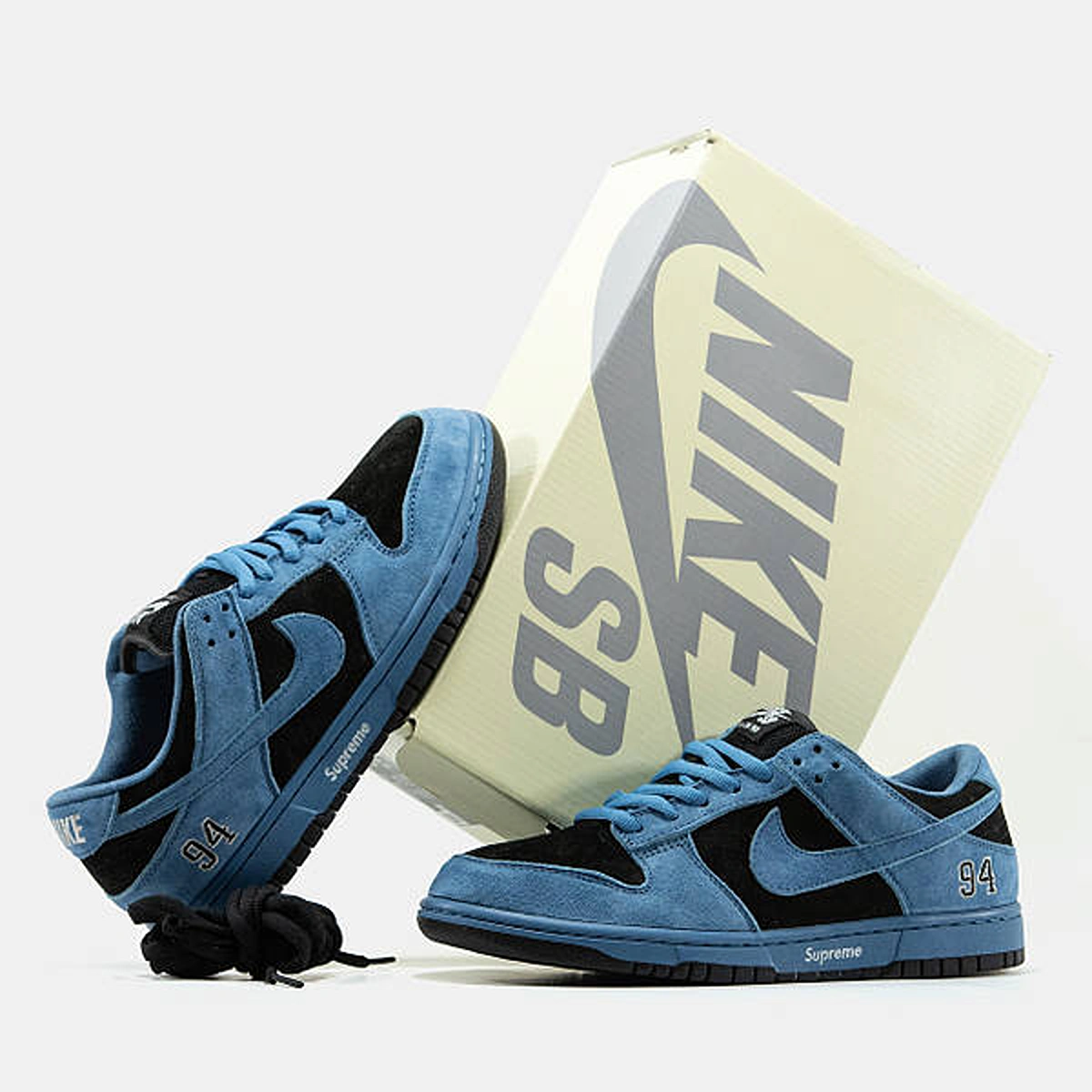 Premium Nike Sb Dunk Low X Supreme Ocean Shoes For Men (SUP3401) - stayhit.in Premium Nike Sb Dunk Low X Supreme Ocean Shoes For Men (SUP3401) - stayhit.in