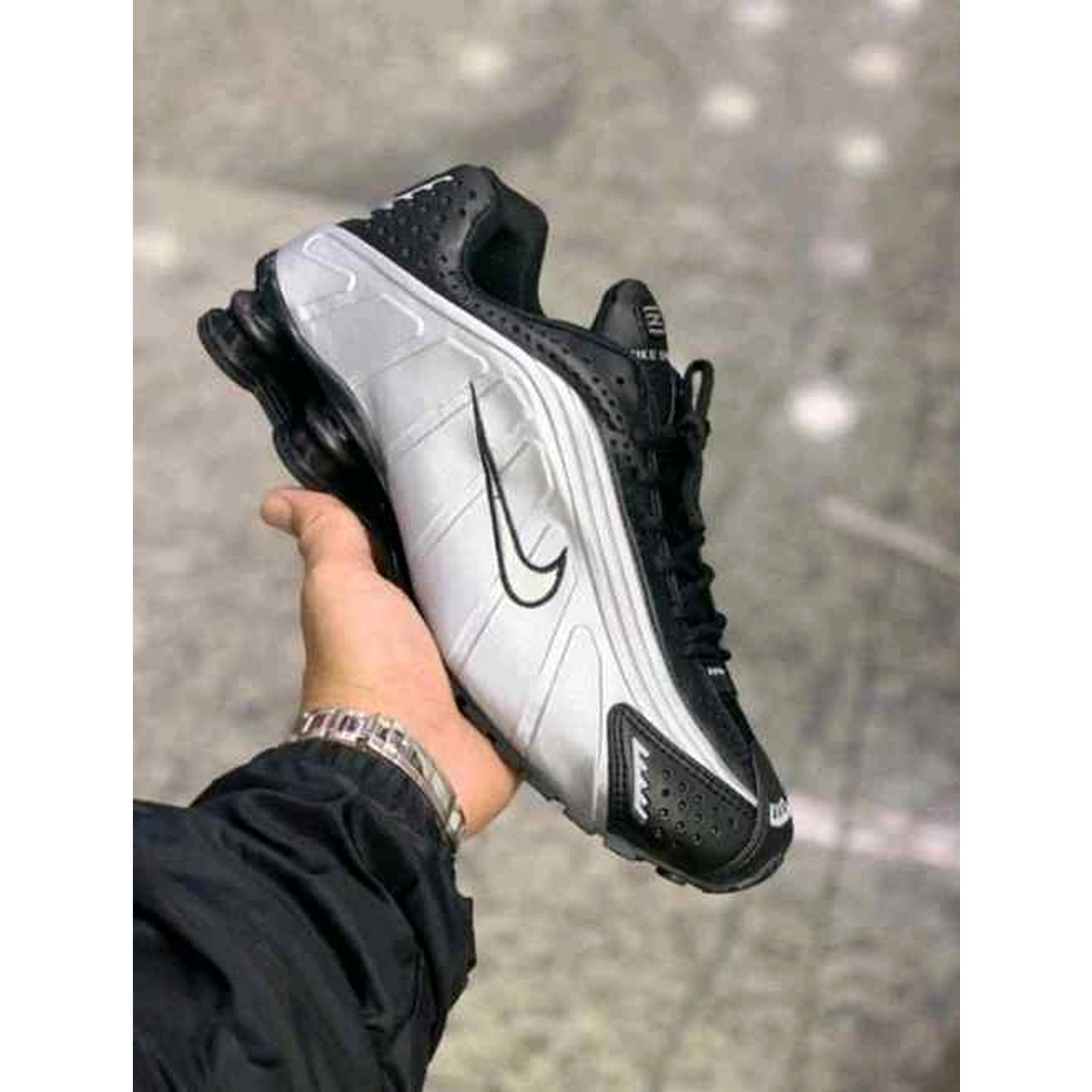 Premium Nike Shox R4 Preto Shoes Prata For Men (SUP1223) - stayhit.in Premium Nike Shox R4 Preto Shoes Prata For Men (SUP1223) - stayhit.in